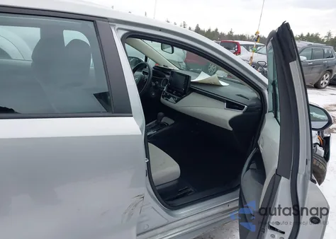 2022 Toyota Corolla Le z USA, uszkodzony, nr VIN 5YFEPMAE9NP310292